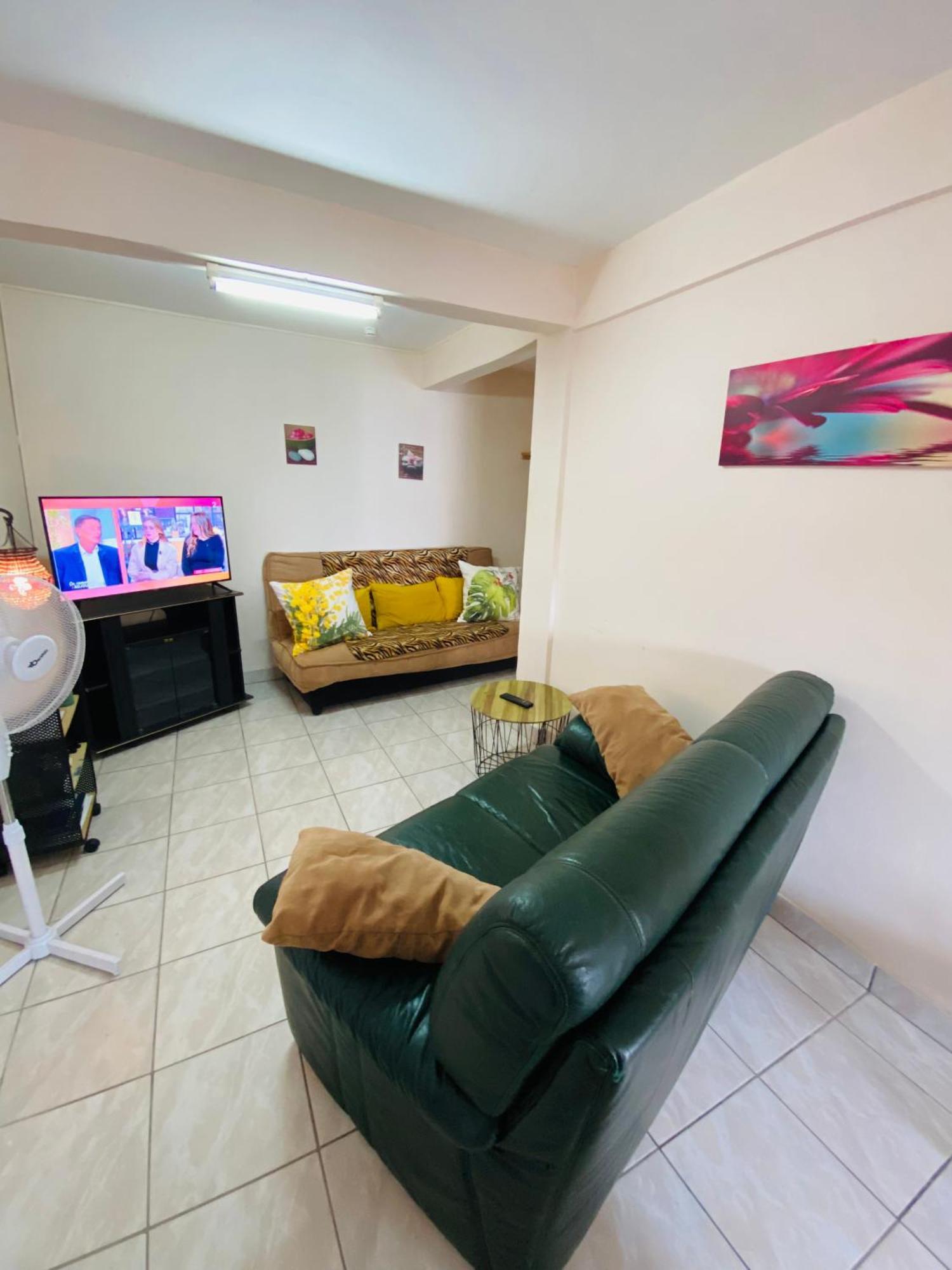 Bas de villa Vacances Océan Le Carbet Extérieur photo